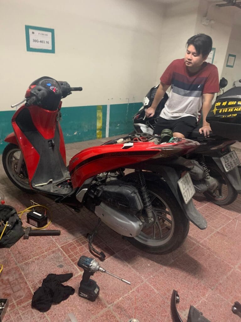 SỬA XE LƯU ĐỘNG 19 cuu ho xe may minh thanh motor ha noi 12