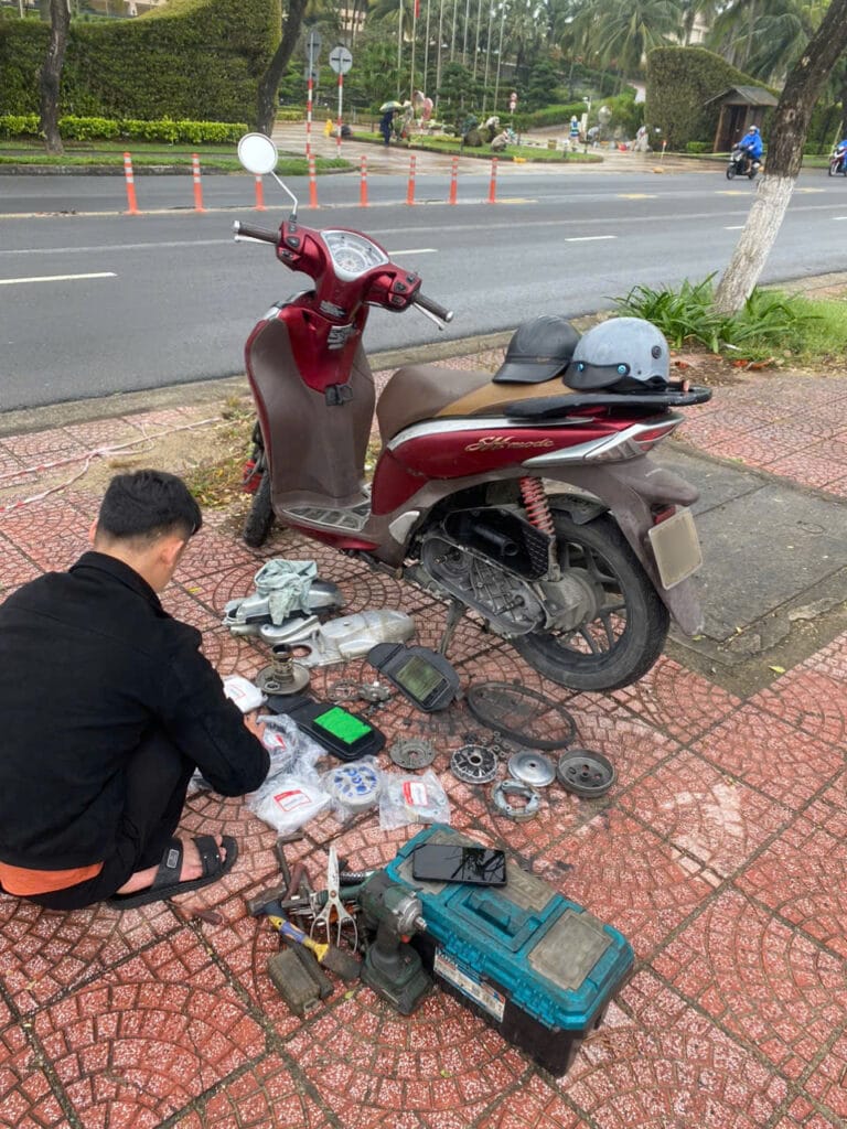 SỬA XE LƯU ĐỘNG 20 cuu ho xe may minh thanh motor ha noi 39